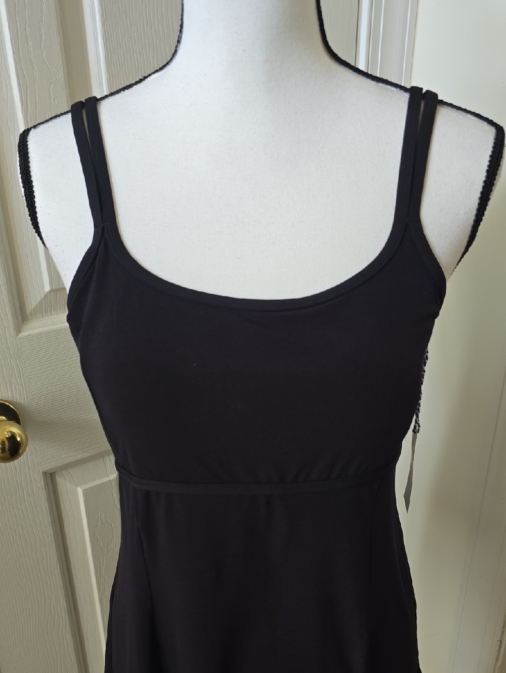 SONNET SHORES WOMEN'S ONE PIECE BLACK BATHING SUIT WITH BUILT-IN BRA SIZE 8
